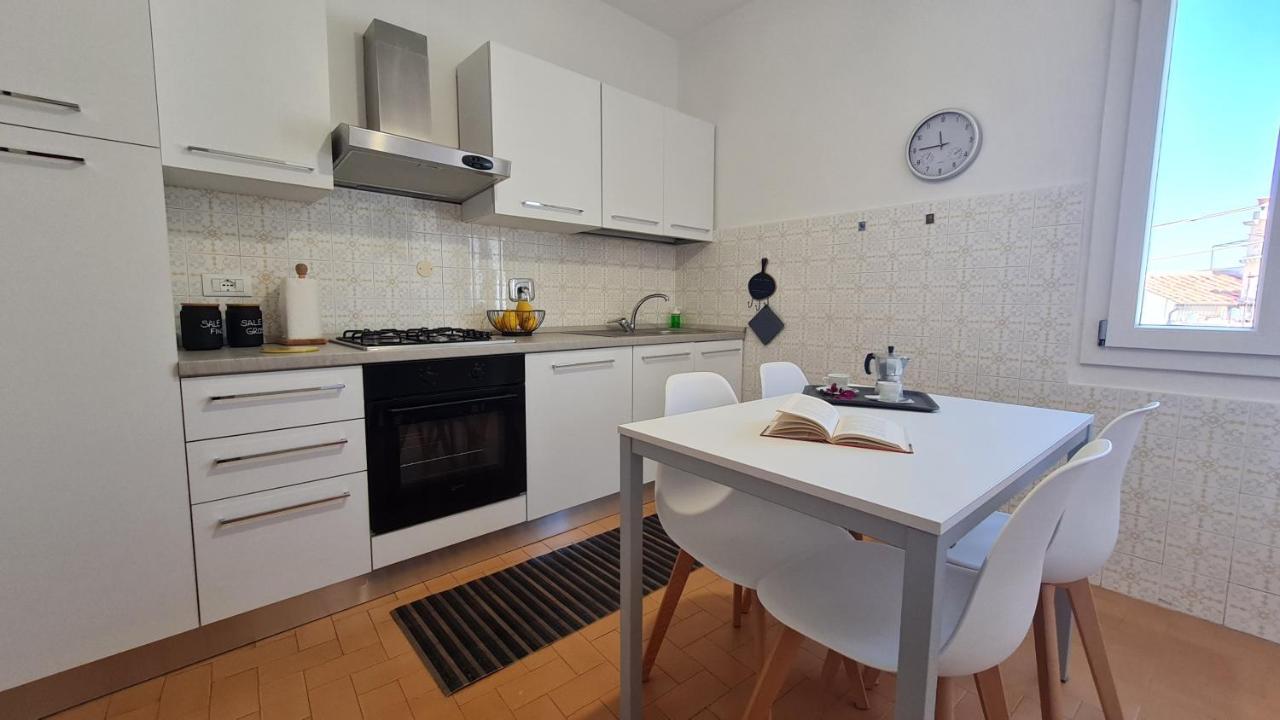 Appartement La Casa Di Delia à Marciana Marina  Extérieur photo